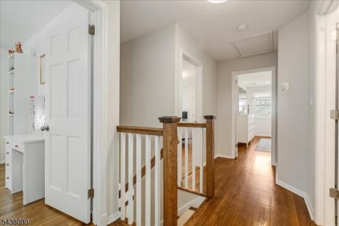 22 Ridge Drive W. Berkeley Heights NJ 07922