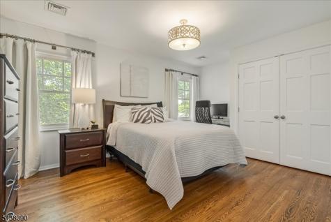 22 Ridge Drive W. Berkeley Heights NJ 07922