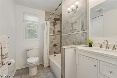 22 Ridge Drive W. Berkeley Heights NJ 07922