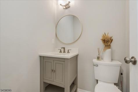 22 Ridge Drive W. Berkeley Heights NJ 07922