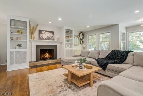 22 Ridge Drive W. Berkeley Heights NJ 07922