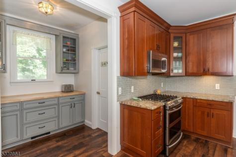15 Rock Hollow Road Rockaway NJ 07801