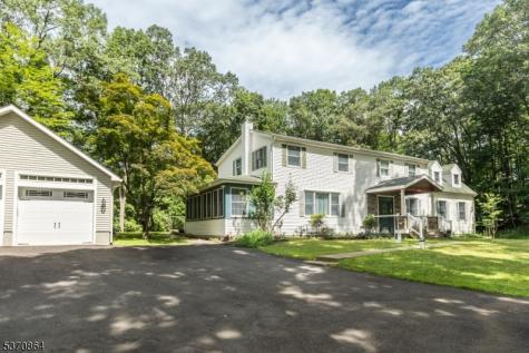 15 Rock Hollow Road Rockaway NJ 07801