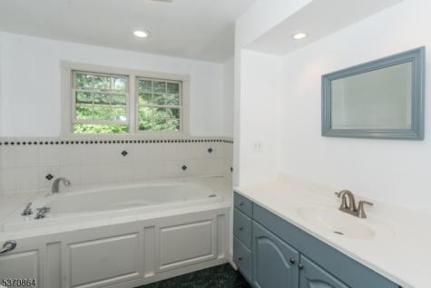 15 Rock Hollow Road Rockaway NJ 07801