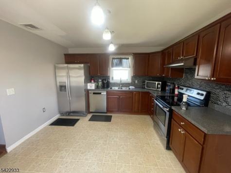 42 Riverlawn Drive Wayne NJ 07470