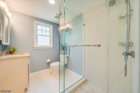 22 Essex Road Chatham NJ 07928