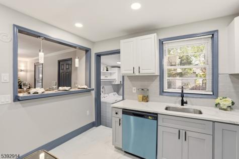 328 Halsted Street East Orange NJ 07018