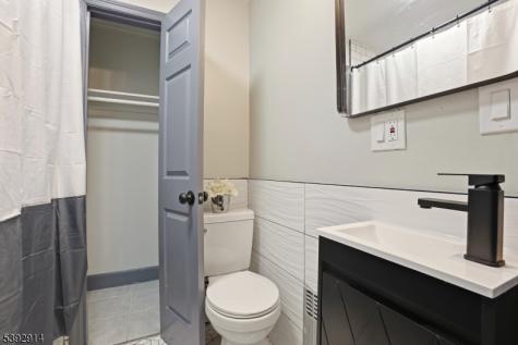 328 Halsted Street East Orange NJ 07018