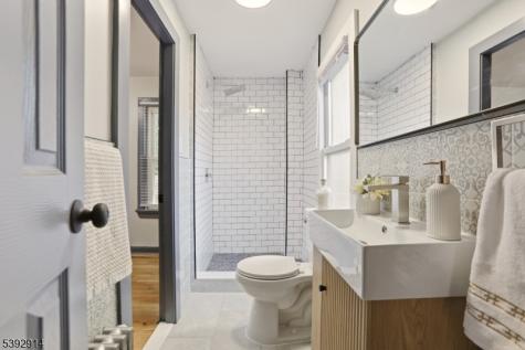 328 Halsted Street East Orange NJ 07018