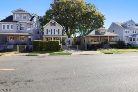 328 Halsted Street East Orange NJ 07018