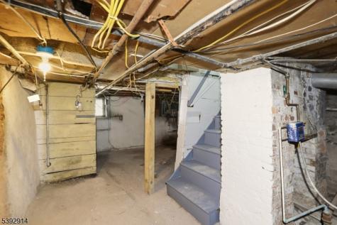 328 Halsted Street East Orange NJ 07018