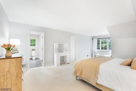 7 Chilton Road Chester NJ 07930