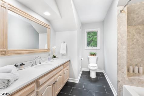 7 Chilton Road Chester NJ 07930