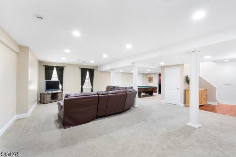 7 Chilton Road Chester NJ 07930