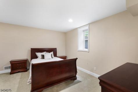 7 Chilton Road Chester NJ 07930