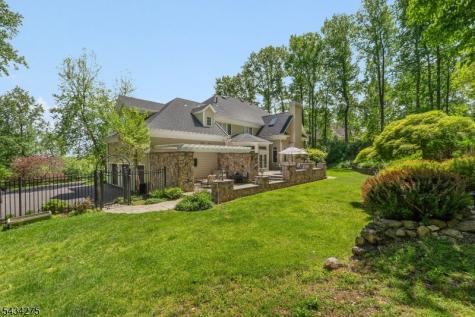 7 Chilton Road Chester NJ 07930