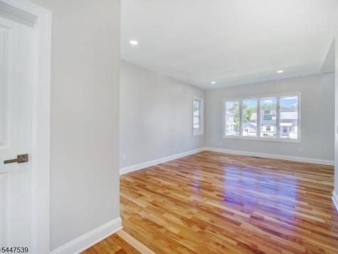 735 Vernon Avenue Kenilworth NJ 07033