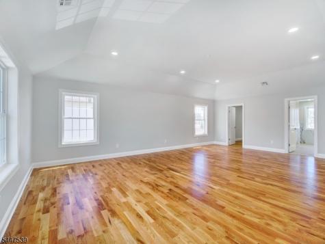 735 Vernon Avenue Kenilworth NJ 07033