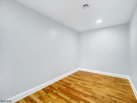 735 Vernon Avenue Kenilworth NJ 07033