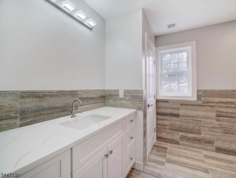 735 Vernon Avenue Kenilworth NJ 07033