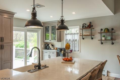 15 Windsor Drive Jefferson NJ 07438