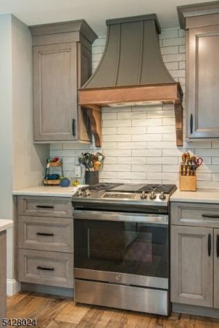 15 Windsor Drive Jefferson NJ 07438