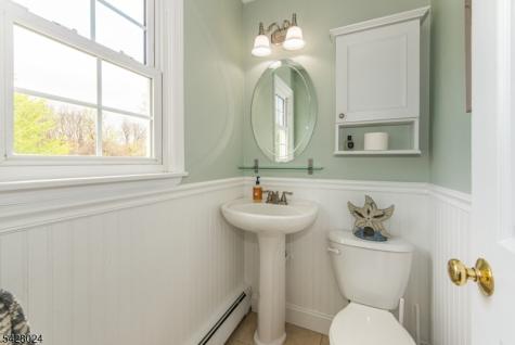 15 Windsor Drive Jefferson NJ 07438