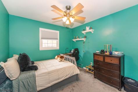 15 Windsor Drive Jefferson NJ 07438
