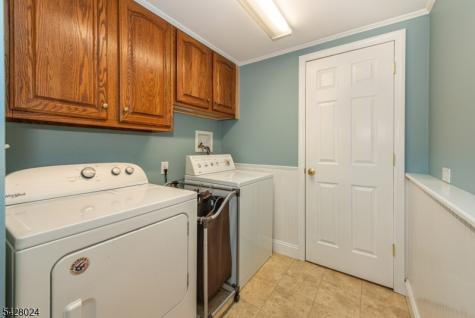 15 Windsor Drive Jefferson NJ 07438