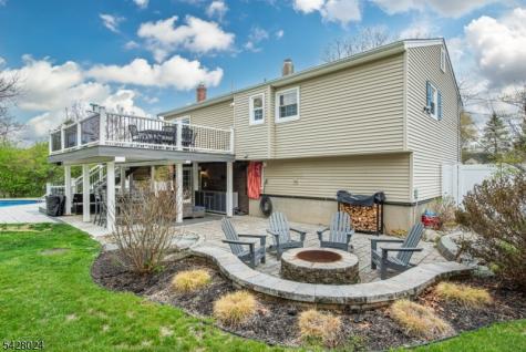 15 Windsor Drive Jefferson NJ 07438