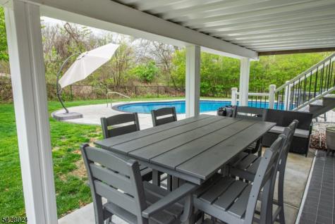 15 Windsor Drive Jefferson NJ 07438