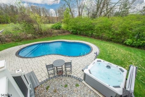 15 Windsor Drive Jefferson NJ 07438
