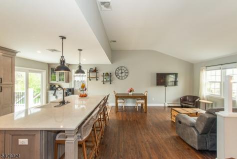 15 Windsor Drive Jefferson NJ 07438