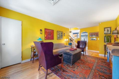 13 Lockwood Drive Clifton NJ 07013