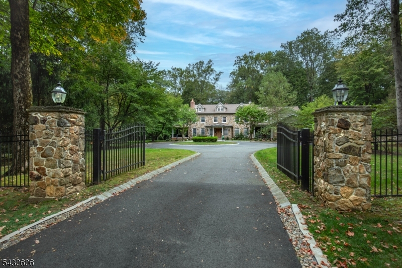 5 Burnett Road Mendham NJ 07945