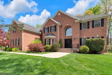 23 Yellowstone Drive Old Bridge NJ 08857