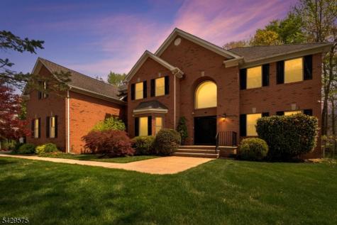 23 Yellowstone Drive Old Bridge NJ 08857
