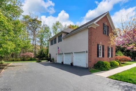 23 Yellowstone Drive Old Bridge NJ 08857