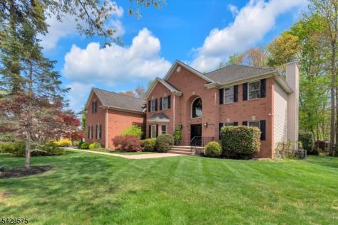 23 Yellowstone Drive Old Bridge NJ 08857