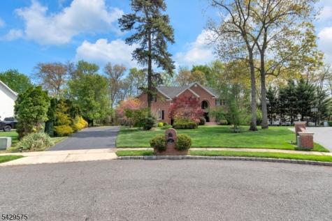 23 Yellowstone Drive Old Bridge NJ 08857