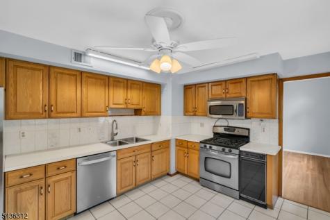 86 Portland Avenue Fanwood NJ 07023