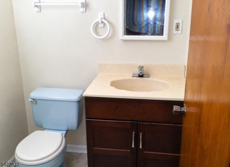 125 Alcorne Street Franklin NJ 08873
