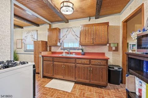 15 Colgate Road Oakland NJ 07436