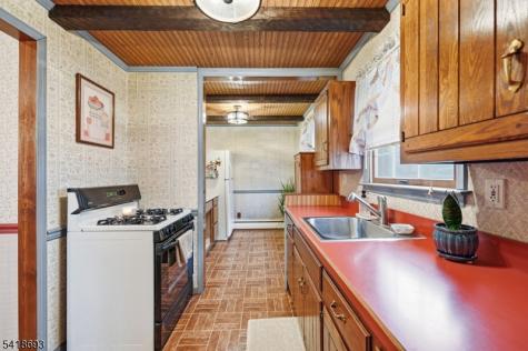 15 Colgate Road Oakland NJ 07436