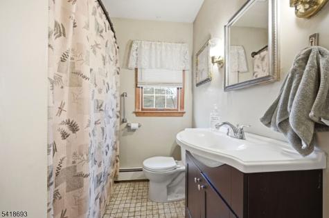 15 Colgate Road Oakland NJ 07436