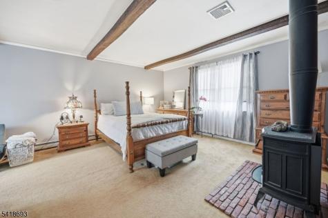 15 Colgate Road Oakland NJ 07436