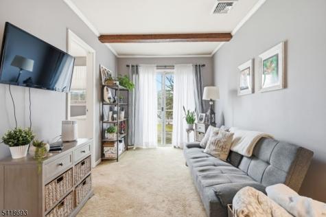 15 Colgate Road Oakland NJ 07436