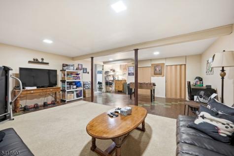15 Colgate Road Oakland NJ 07436