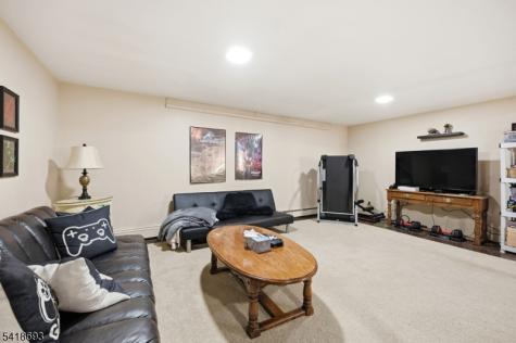 15 Colgate Road Oakland NJ 07436