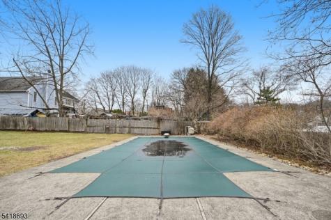 15 Colgate Road Oakland NJ 07436